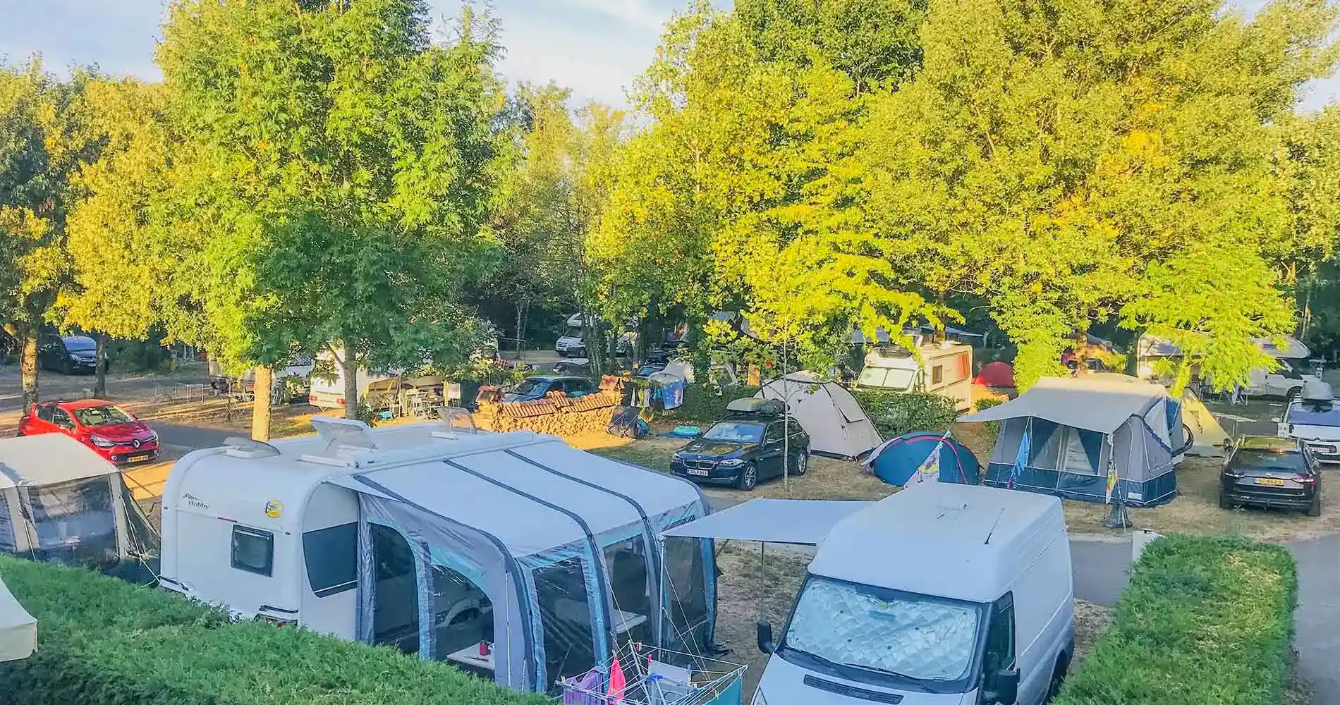 emplacement tentes et caravanes camping de la doller