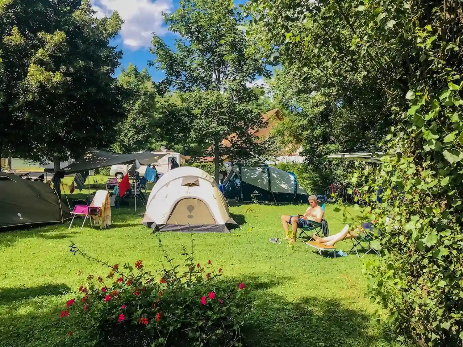 Forfait Emplacement Standard (vidange, remplissage et électricité 6A inclus)